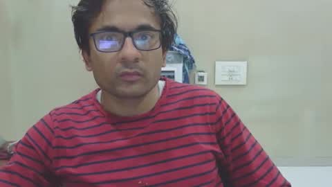 Snapshot of shubhamkhandelwal123 chatting on 01-05-26, 06:11 shubhamkhandelwal123 online show from 01-05-26, 06:11