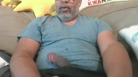 SHY333 online show from 06-17-26, 01:34