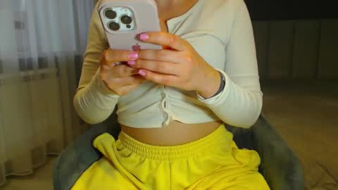 shy_26 online show from 10-22-25, 09:20