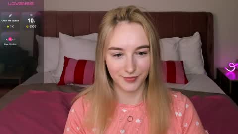 Snapshot of shy__polly chatting on 05-15-26, 11:12 Polly online show from 05-15-26, 11:12