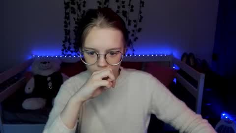 shy_elina01 online show from 11-06-25, 10:38