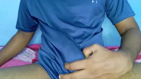 Snapshot of shy_eyes_ chatting on 12-05-24, 01:28 shyeyes online show from 12-05-24, 01:28