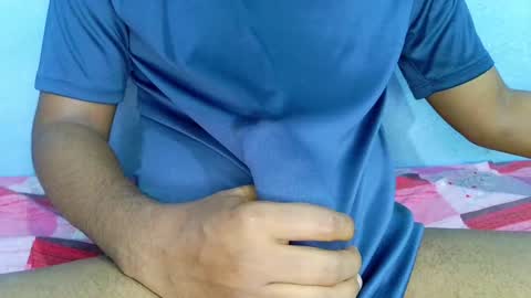 Snapshot of shy_eyes_ chatting on 12-25-24, 02:46 shyeyes online show from 12-25-24, 02:46