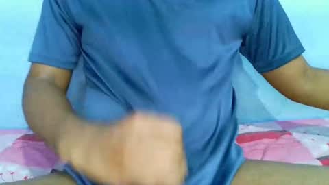 Snapshot of shy_eyes_ chatting on 02-24-25, 02:15 shyeyes online show from 02-24-25, 02:15