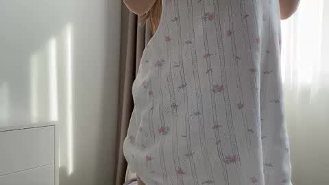 Snapshot of shy_schoolgirl_ chatting on 03-08-26, 08:18 shy_schoolgirl_ online show from 03-08-26, 08:18
