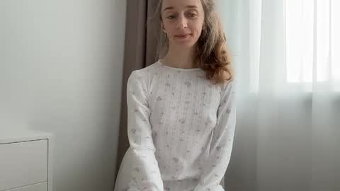 Snapshot of shy_schoolgirl_ chatting on 05-09-26, 07:02 shy_schoolgirl_ online show from 05-09-26, 07:02