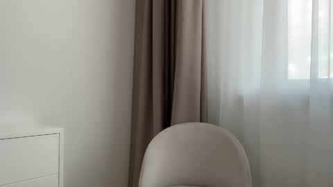 shy_schoolgirl_ online show from 06-07-26, 04:55
