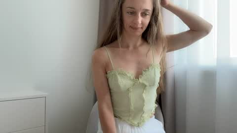 shy_schoolgirl_ online show from 06-30-26, 09:32