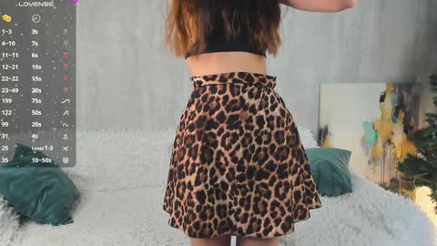 Snapshot of shy_starlight chatting on 01-12-25, 08:46 Melanie online show from 01-12-25, 08:46