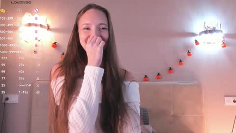 Snapshot of shy_starlight chatting on 11-30-25, 09:24 Melanie online show from 11-30-25, 09:24