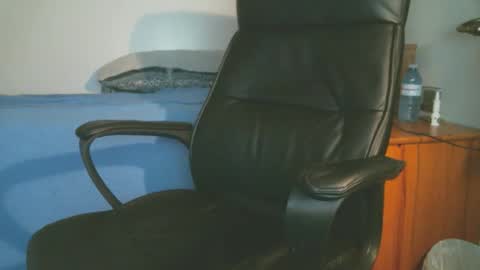 shyboyhugecum2020 online show from 04-01-26, 03:07