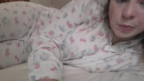 Elyse online show from 11-23-25, 09:03