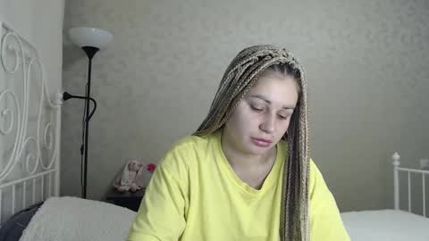 Eva online show from 10-31-25, 02:51