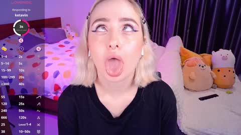 Effie online show from 12-15-24, 10:50