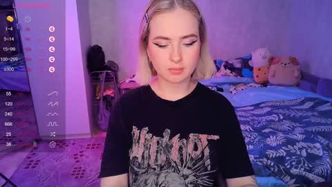 Effie online show from 02-04-25, 01:16