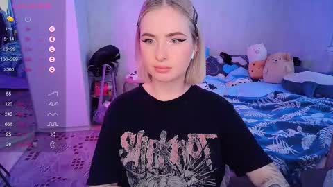 Effie online show from 02-14-25, 09:56