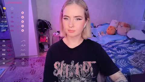 Effie online show from 02-18-25, 06:58