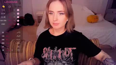 Effie online show from 02-27-25, 04:32