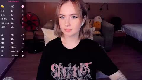 Effie online show from 03-11-25, 01:56