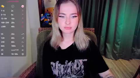 Effie online show from 09-25-25, 08:29