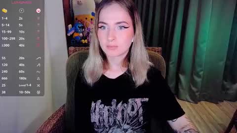 Effie online show from 09-26-25, 09:02