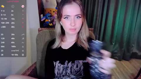 Effie online show from 10-11-25, 06:23