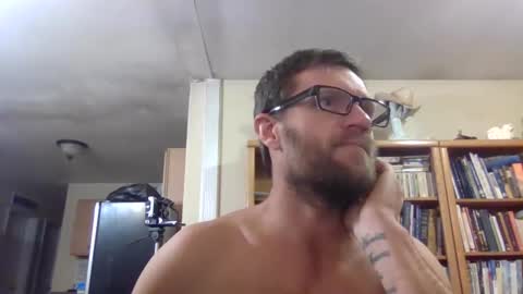 Snapshot of shyguy9387 chatting on 12-26-24, 03:27 shyguy9387 online show from 12-26-24, 03:27