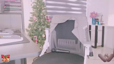 shyn_22 online show from 12-17-25, 05:13