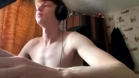 Tom and Betty online show from 12-15-25, 07:34