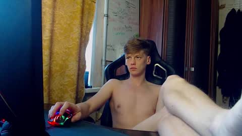 Snapshot of shyredstar chatting on 02-18-26, 05:03 Tom and Betty online show from 02-18-26, 05:03