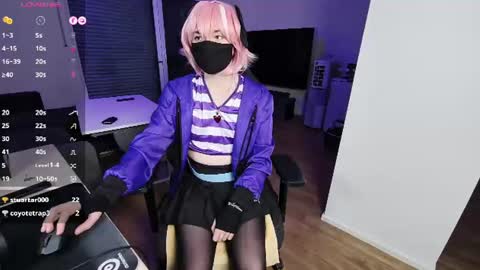 Snapshot of shyshiinaxx chatting on 06-13-26, 02:37 shyshiinaxx online show from 06-13-26, 02:37