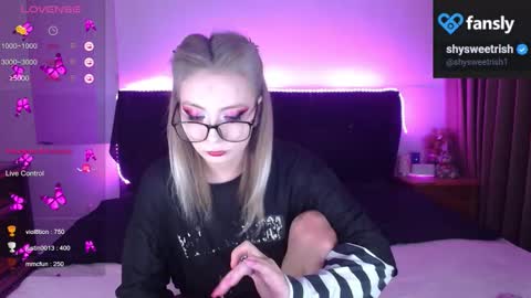 shysweetrish online show from 11-10-25, 09:36