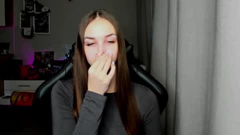 SIA online show from 01-16-26, 02:26