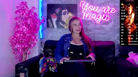 siamarlin online show from 10-15-25, 08:53