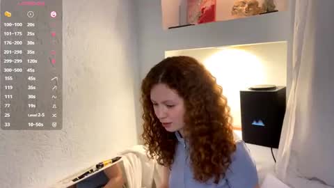 Snapshot of sibylevans chatting on 06-20-26, 08:22 Kelly online show from 06-20-26, 08:22