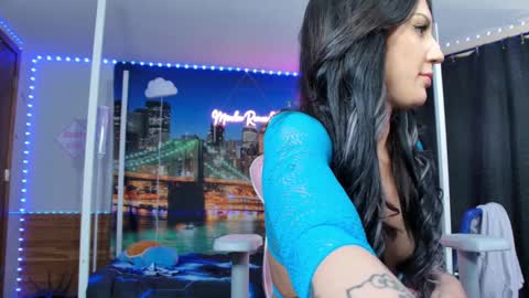 Snapshot of siclianprincess chatting on 05-05-26, 06:38 Miss Meadow Gotti Romano online show from 05-05-26, 06:38