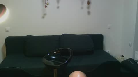 Snapshot of sicon_69 chatting on 12-23-24, 09:18 Devil online show from 12-23-24, 09:18