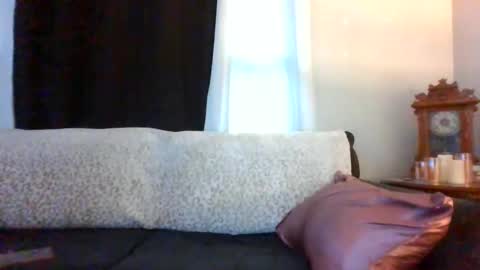 Snapshot of sidneyraee chatting on 06-09-26, 02:28 Mrs. St. Patrickk online show from 06-09-26, 02:28