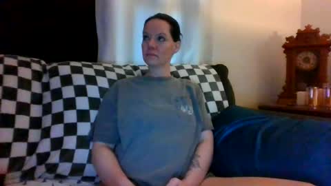 Snapshot of sidneyraee chatting on 06-25-26, 12:54 Mrs. St. Patrickk online show from 06-25-26, 12:54