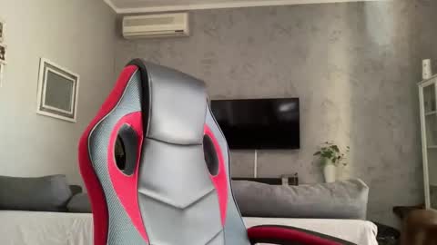 Snapshot of sidvicious23cm chatting on 10-28-25, 10:52 sidvicious23cm online show from 10-28-25, 10:52