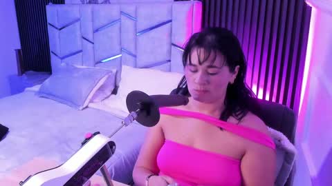 Siena Rosewood online show from 04-19-26, 12:48