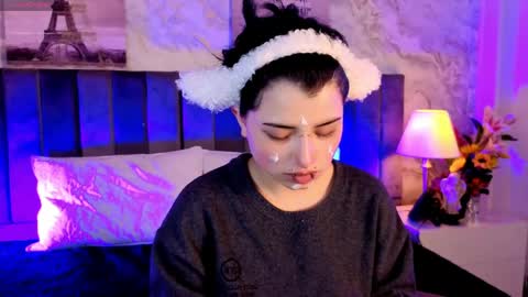 Snapshot of sienna_desiree chatting on 05-04-26, 01:29 Sienna Desieree online show from 05-04-26, 01:29