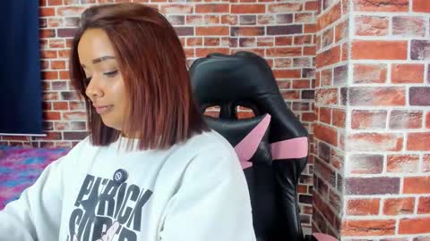 sienna_lux01 online show from 03-10-26, 01:32