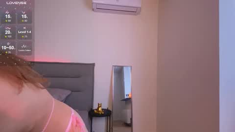 Lisa online show from 11-22-25, 05:39