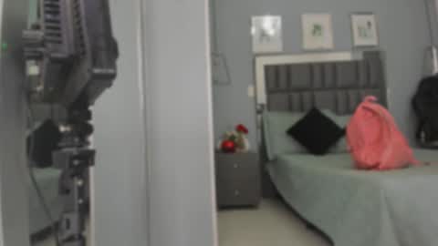 Keira online show from 10-12-25, 10:58