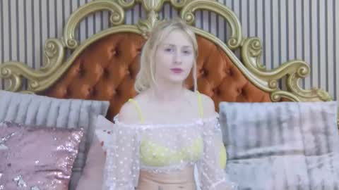 SiennaShapiro online show from 02-01-26, 04:27