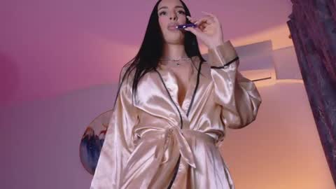 Sienna online show from 04-22-26, 07:59