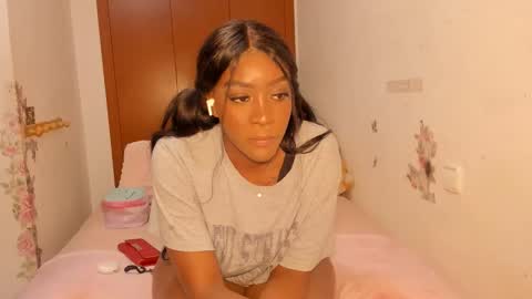 sierra_violet online show from 04-15-26, 06:59