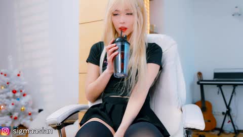 OF   instagram sigmaasian twitter sigmasian online show from 12-29-24, 05:31