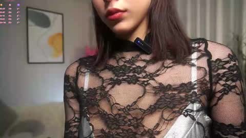 Snapshot of signehinz chatting on 10-05-25, 11:19 Eva online show from 10-05-25, 11:19